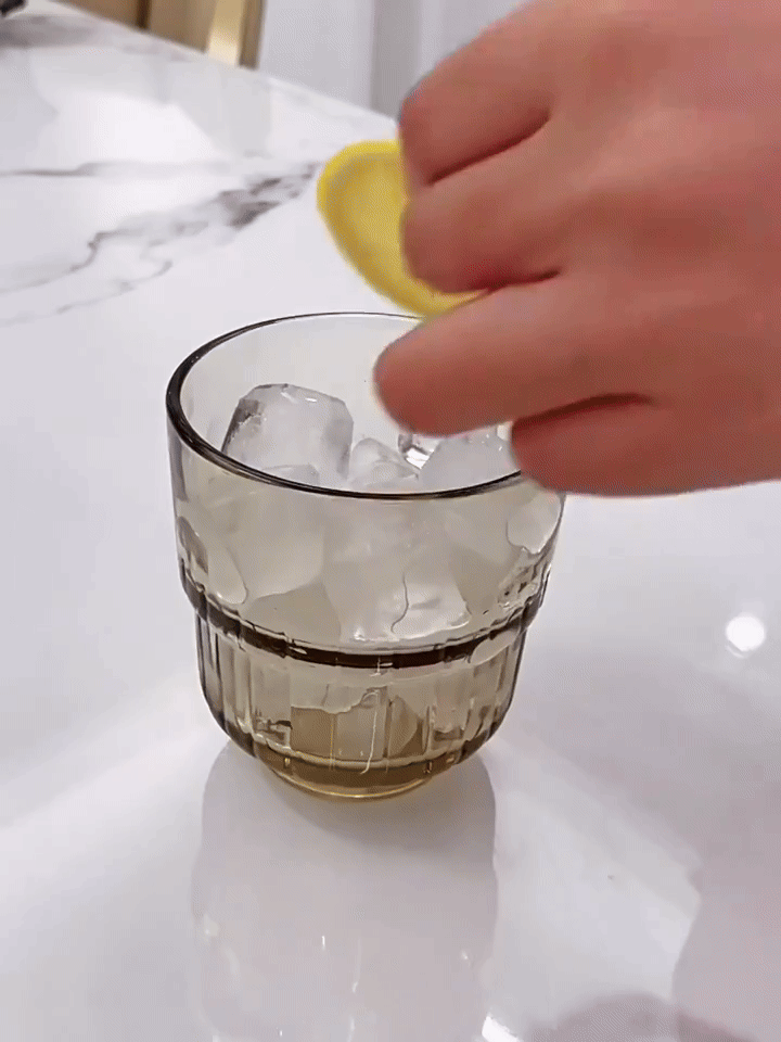 Silicone Ice Cube Mold Round Ice Bucket | Space-Saving Portable Ice Maker for Cocktails & Summer Drinks