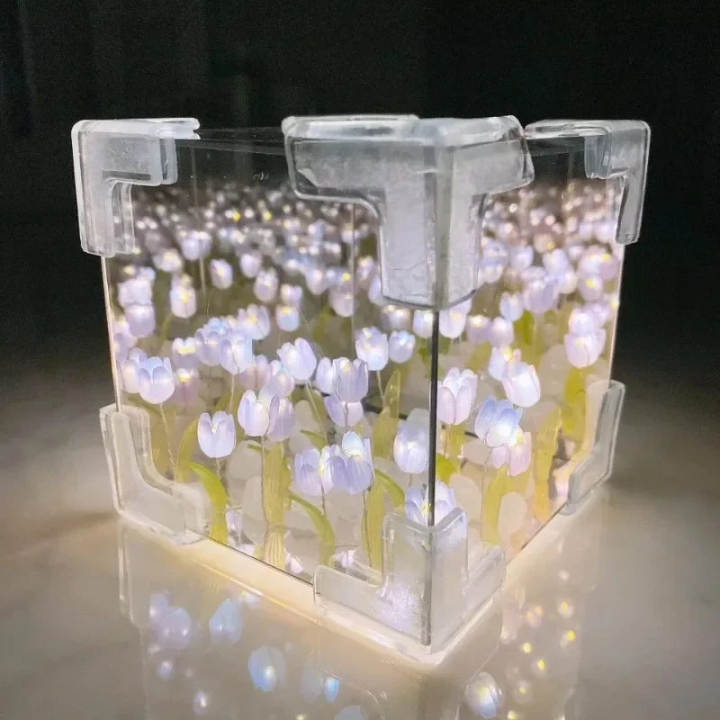 🌷 3Dチューリップフラワーシーキューブナイトライト - 光るクリスタルキューブの中の永遠の庭園