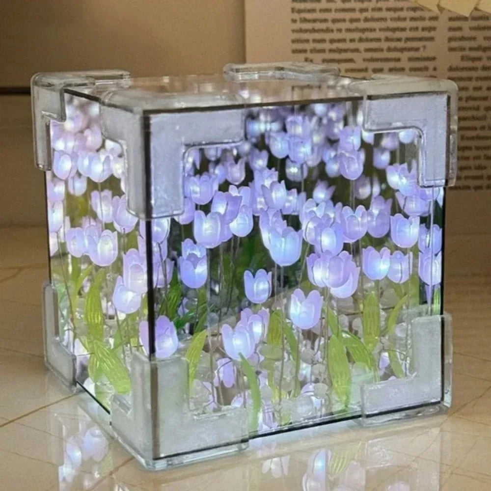 🌷 3Dチューリップフラワーシーキューブナイトライト - 光るクリスタルキューブの中の永遠の庭園
