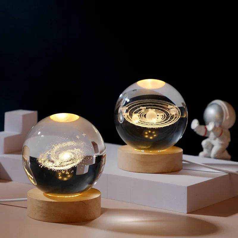 🌌 3D galaxie křišťálová koule LED noční světlo USB dobíjecí | teplé světlo | bytové dekorace a dárky