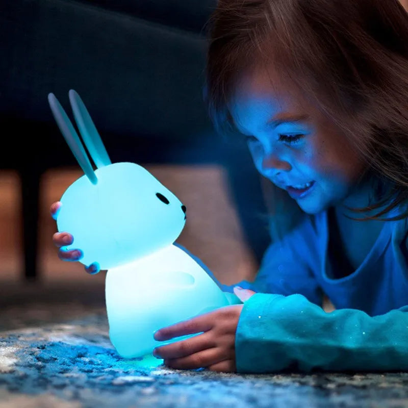 Solas oíche tadhaill glowbunny ™ - lampa coinín silicone bog le 7 dathanna & lasc ama do pháistí & seomraí leanbh