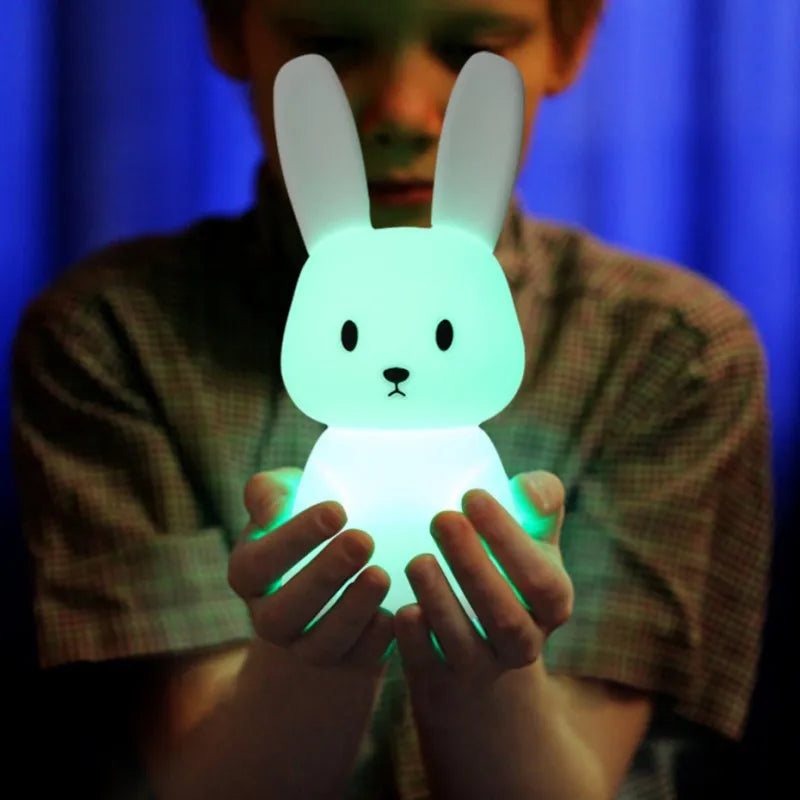 Solas oíche tadhaill glowbunny ™ - lampa coinín silicone bog le 7 dathanna & lasc ama do pháistí & seomraí leanbh