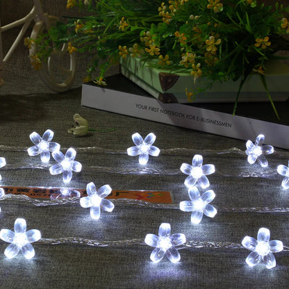 <tc>Lunvail</tc> ™ Cherry Blossom Fairy String Lights - bateriový poháněný květinový výzdoba (10–40 LED)
