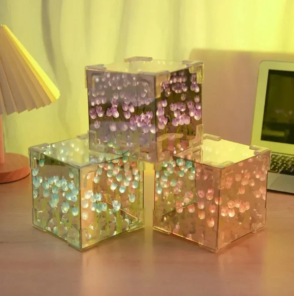 🌷 3D-tulppaanikukkamerikuutioyövalo – ikuinen puutarha hohtavassa kristallikuutiossa