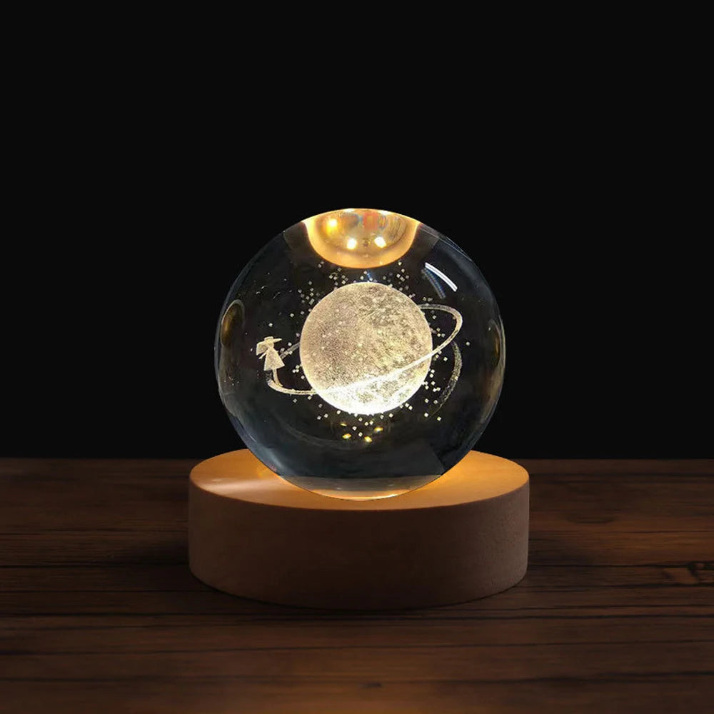Solas Oíche Liathróid Léasair 3D Laser - Lampa faoi stiúir USB le bonn adhmaid
