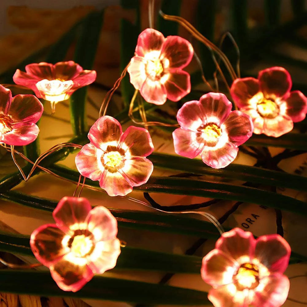 <tc>Lunvail</tc>™ 3M/2M ピンク チェリーブロッサム LED フェアリーライト – USB &amp; 電池式ストリングライト (20/30 LED)