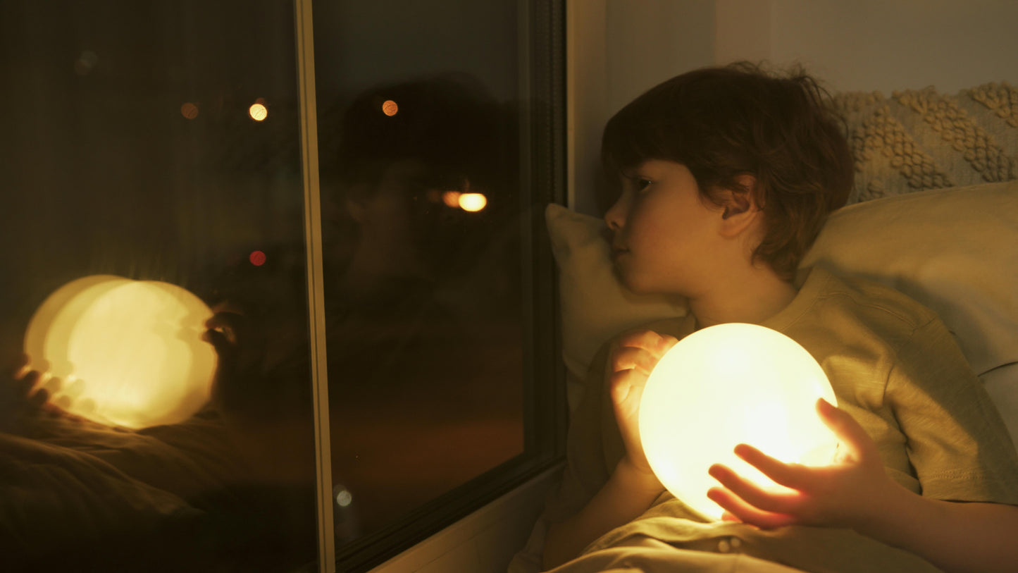 Mini Moon Night Light - لامپ LED چاپ شده سه بعدی (لمس و قابل شارژ) - 16 درخشش رنگی برای اتاق خواب ، هدایا و اتاق بچه ها